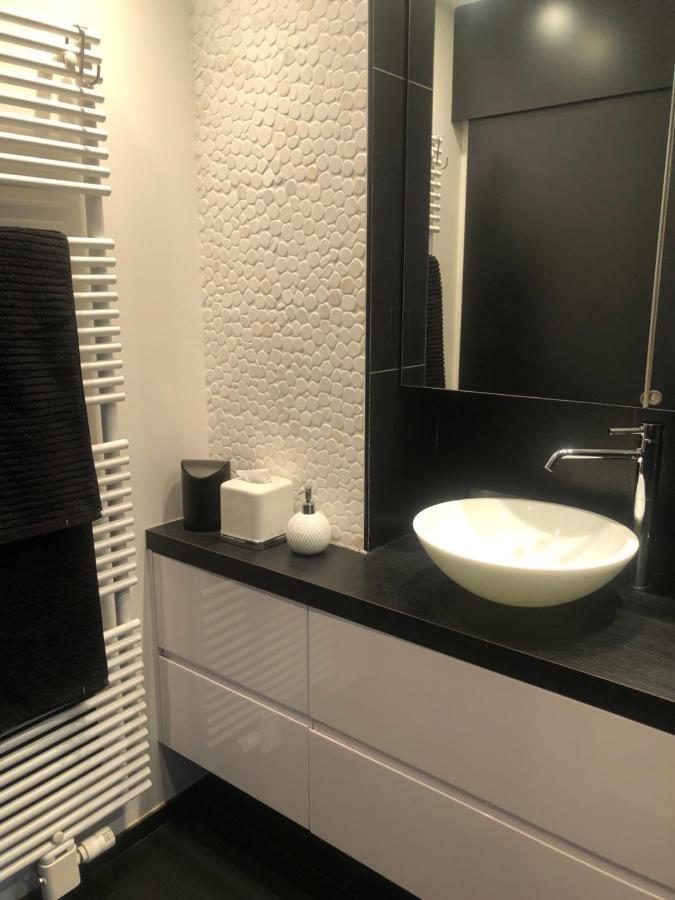 Cosy And Trendy Apartment 75M2 With Balcony - Centrally Located - Lippenslaan Knokke-Heist Eksteriør billede